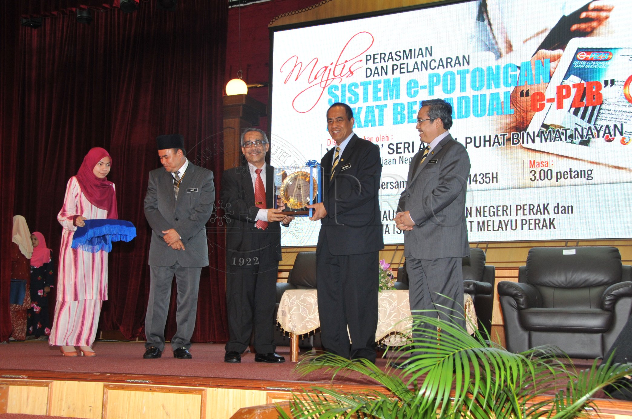 PRO 14 44 EPZB PRO 6170